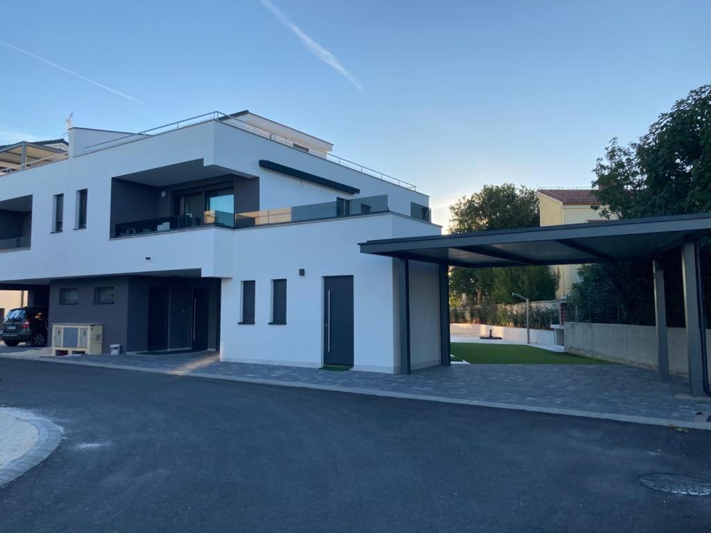 Villa JOKA Banjole Esterno foto