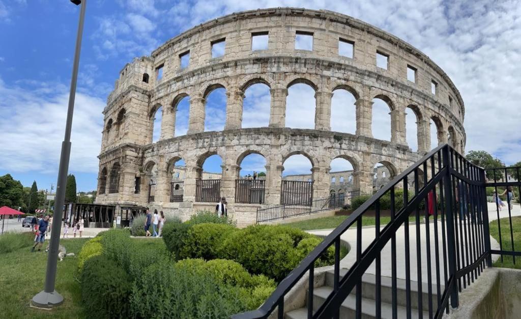 Villa JOKA Banjole Esterno foto
